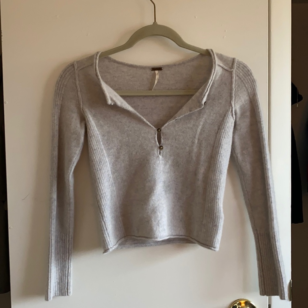 FREE PEOPLE CASHMERE SWEATER BUTTON UP